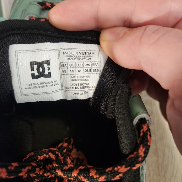 DC Green Sneakers with Black and Orange Accents - Picture 4 of 4